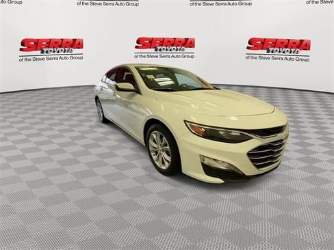 Used 2024 Chevrolet Malibu LT FWD image 3