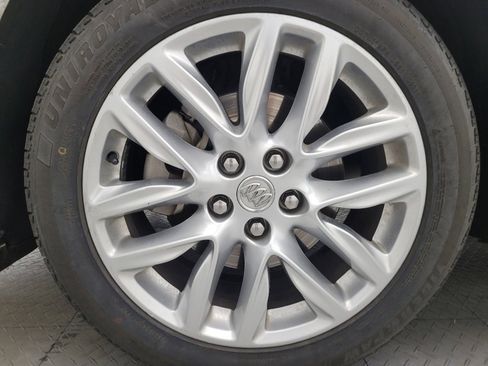 Used 2020 Buick Envision Premium w/ LPO, Active Package AWD/4WD image 31