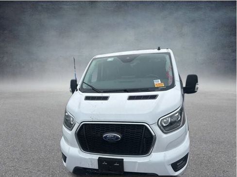 Used 2023 Ford Transit 350 XLT image 18