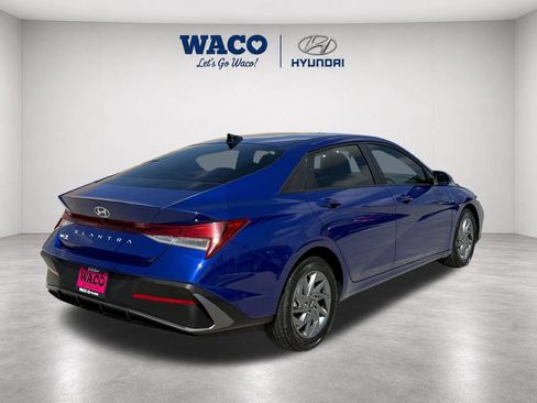 Used 2024 Hyundai Elantra SEL FWD image 8