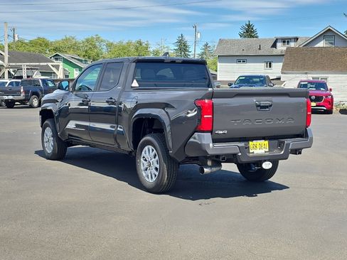 New 2026 Toyota Tacoma SR5 AWD/4WD image 4