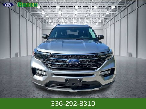 Used 2023 Ford Explorer XLT w/ Equipment Group 202A AWD/4WD image 8