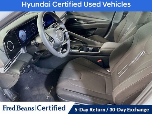 Certified 2025 Hyundai Elantra SEL FWD image 14