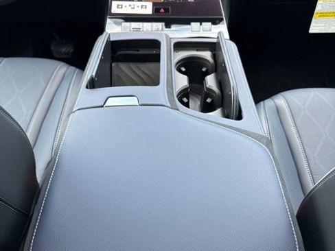 New 2026 INFINITI QX80 4WD w/ Sport Exterior Package image 22