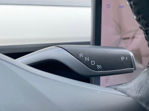 Used 2018 Tesla Model 3 Performance image 29