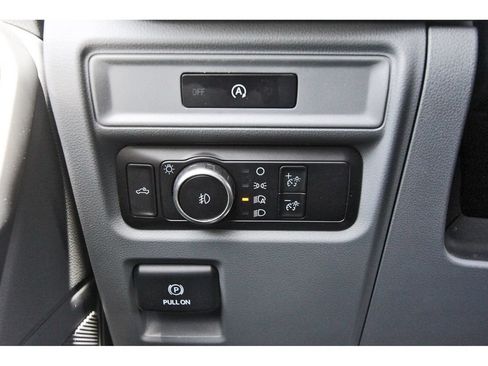 Used 2025 Ford F150 XLT w/ Equipment Group 301A Standard RWD image 22