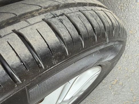 Used 2010 Honda Insight EX image 27