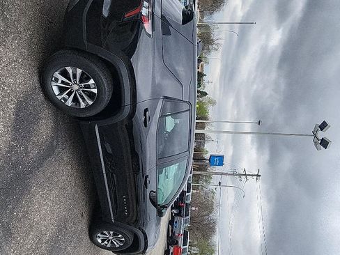 Used 2026 Chevrolet Equinox LT AWD/4WD image 5