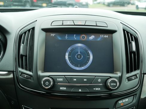 Used 2017 Buick Regal FWD image 30