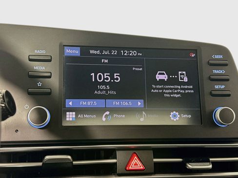 Used 2023 Hyundai Elantra SEL FWD image 14