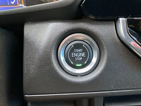 Used 2023 Chevrolet Colorado Trail Boss w/ Technology Package image 23