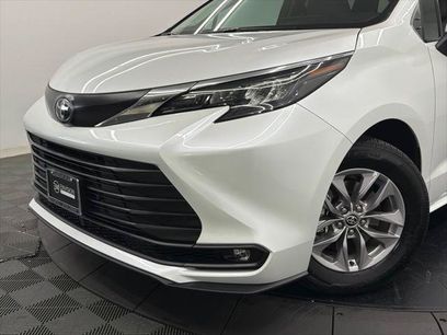 Certified 2026 Toyota Sienna XLE