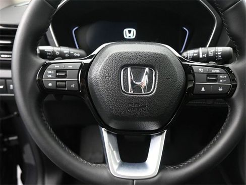 Certified 2025 Honda Pilot Touring image 23