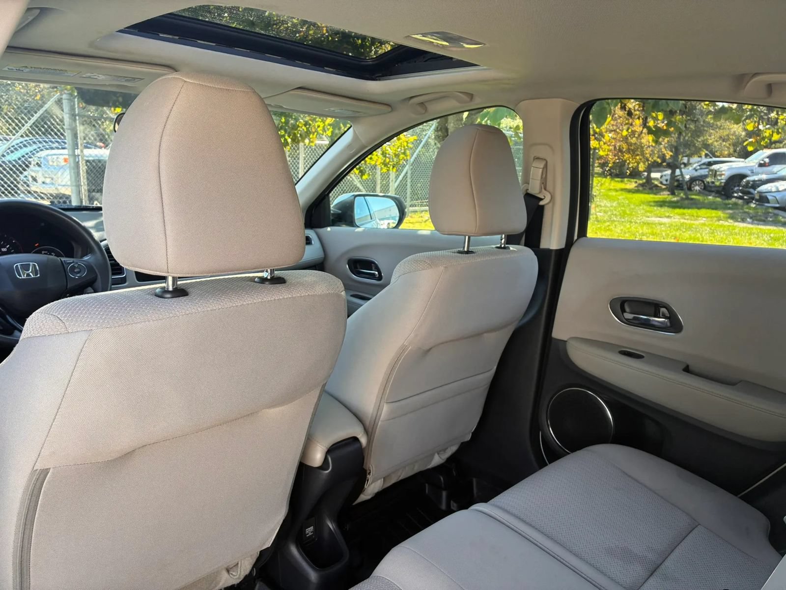Used 2016 Honda HR-V EX image 35