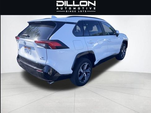 Used 2025 Toyota RAV4 SE AWD/4WD image 12
