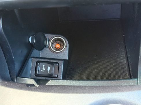 Used 2017 Toyota Camry SE FWD image 34