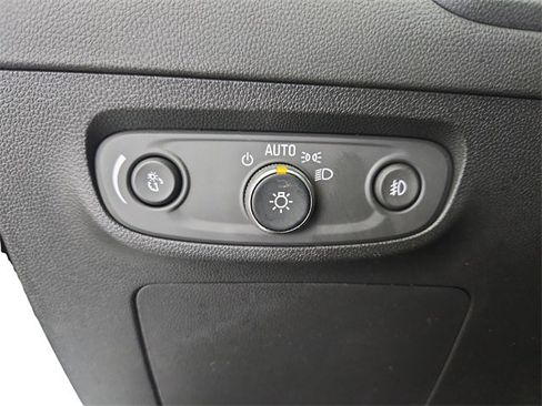 Used 2022 Buick Encore GX Select image 30