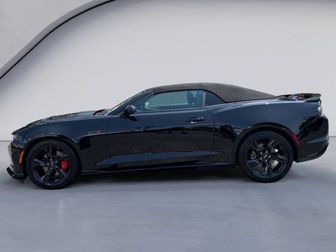 Used 2022 Chevrolet Camaro LT w/ LPO, Ground Effects Package RWD image 2