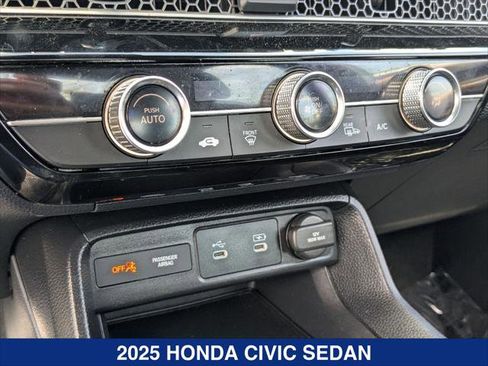 Used 2025 Honda Civic Sport image 17