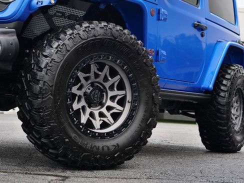 Used 2024 Jeep Wrangler Rubicon AWD/4WD image 41