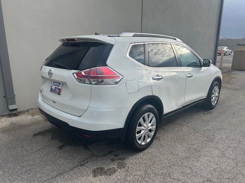 Used 2016 Nissan Rogue S w/ Appearance Package image 3