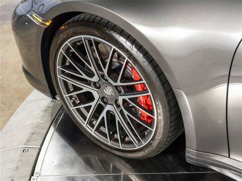Certified 2022 Porsche 911 Turbo AWD/4WD image 15