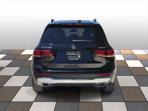 Used 2022 Mercedes-Benz GLB 250 4MATIC w/ Premium Package Lite image 5