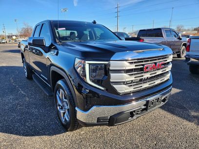 Used 2023 GMC Sierra 1500 SLE