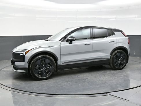 New 2026 Volvo EX30 Cross Country Ultra w/ Protection Package Premier AWD/4WD image 3