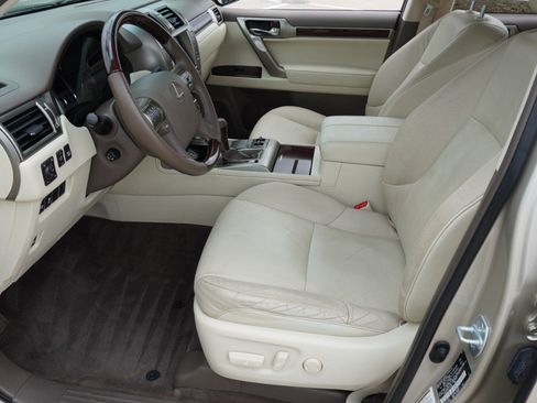 Used 2015 Lexus GX 460 w/ Premium Package AWD/4WD image 13