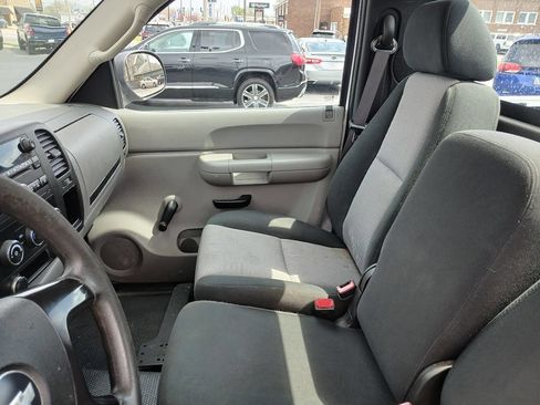 Used 2008 Chevrolet Silverado 2500 W/T w/ Snow Plow Prep Package image 12