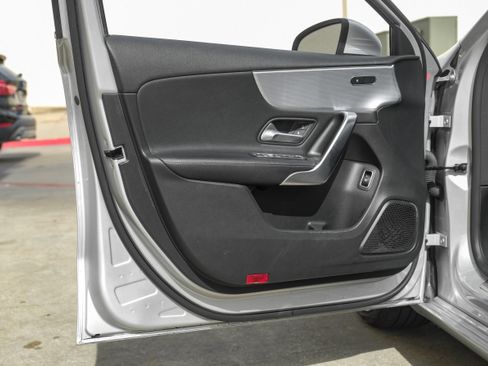 Used 2022 Mercedes-Benz A 220 image 43