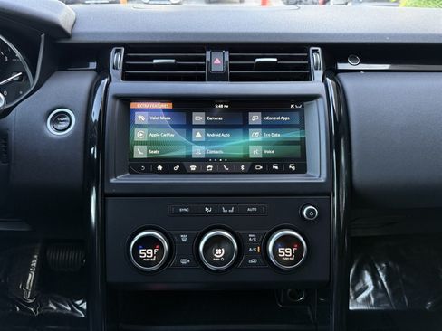 Used 2020 Land Rover Discovery SE AWD/4WD image 24