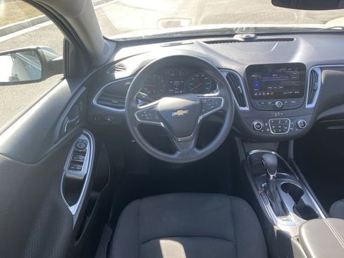 Used 2023 Chevrolet Malibu LT image 22