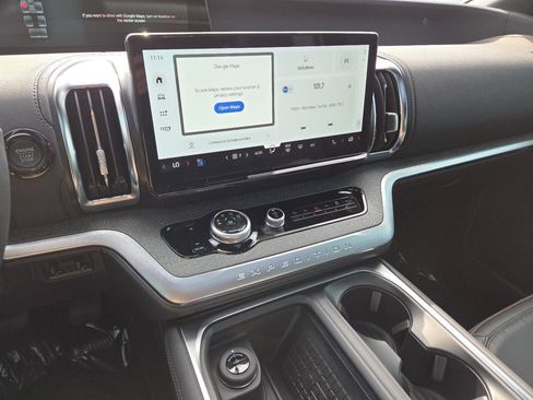 Used 2025 Ford Expedition Tremor AWD/4WD image 25