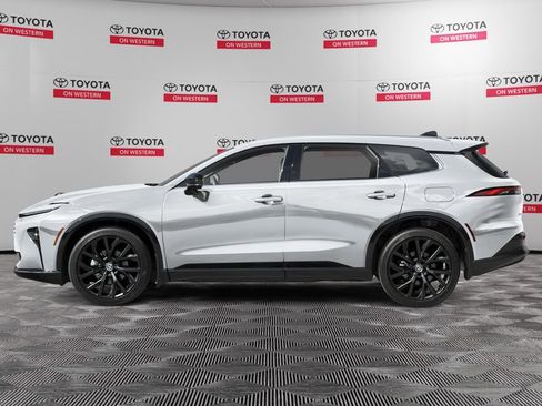 New 2025 Toyota Crown Signia w/ Advanced Technology Package image 3