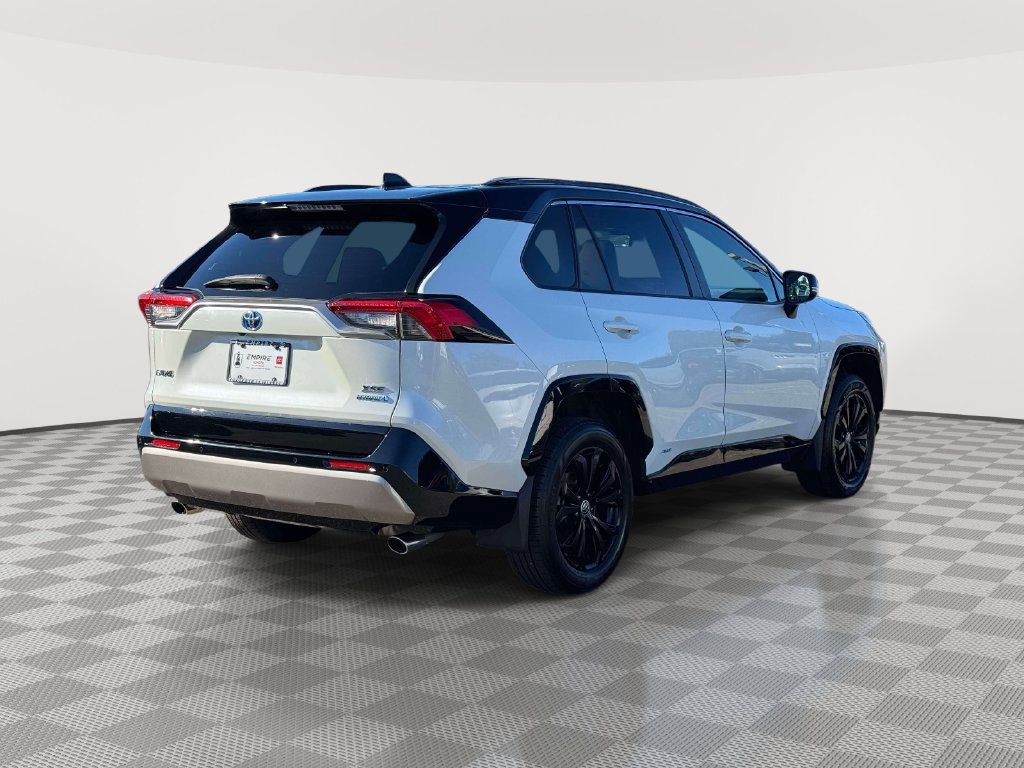 Used 2022 Toyota RAV4 XSE AWD/4WD image 7