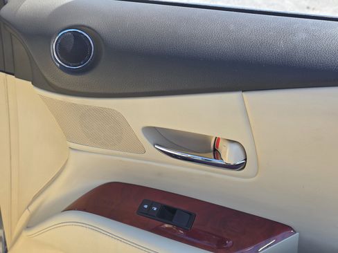 Used 2012 Lexus RX 450h FWD w/ Premium Pkg image 36