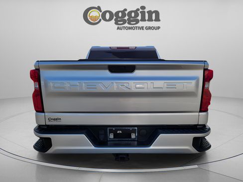 Used 2022 Chevrolet Silverado 1500 Custom image 3