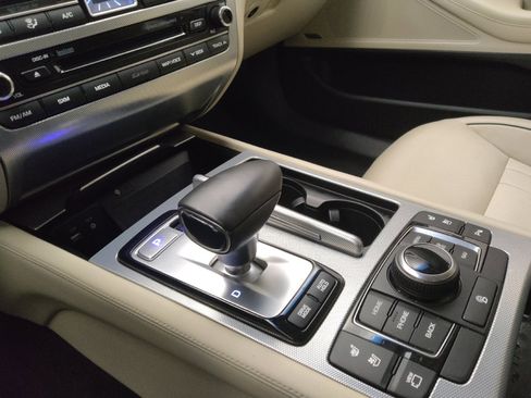 Used 2018 Genesis G80 3.8 w/ Option Group 03 image 26