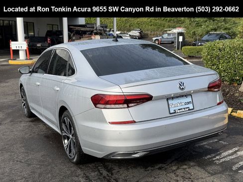 Used 2020 Volkswagen Passat 2.0T SEL image 6