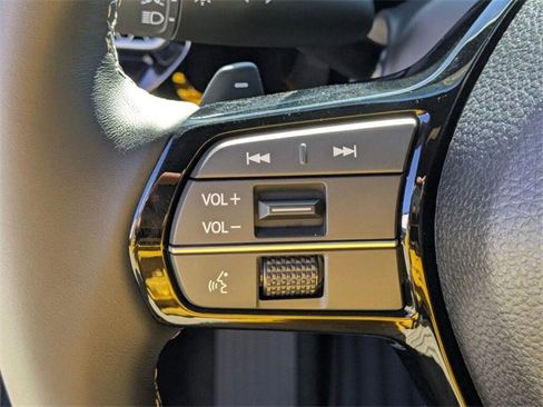 Certified 2025 Honda Civic Sport Touring image 21