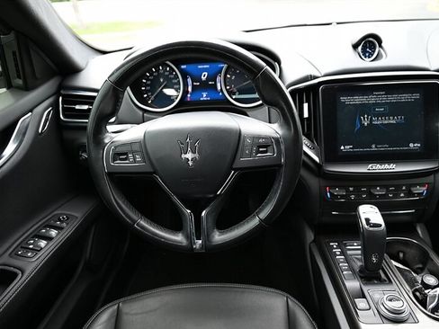 Used 2019 Maserati Ghibli S Q4 AWD/4WD image 34