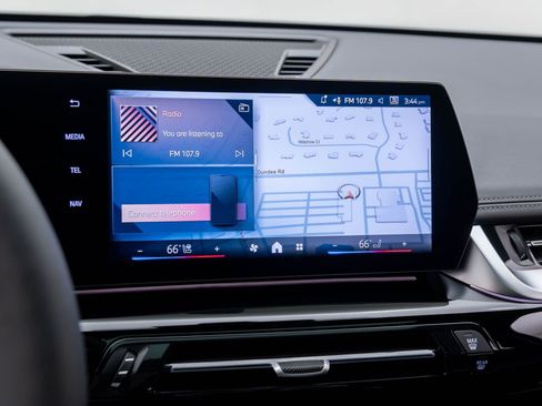 New 2025 BMW X1 xDrive28i w/ Premium Package image 17