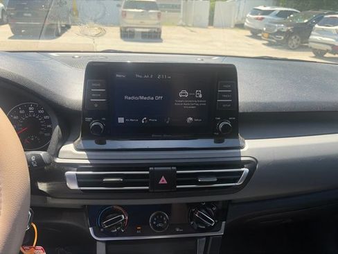 Used 2022 Kia Seltos LX AWD/4WD image 6