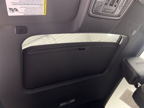 Used 2023 GMC Sierra 1500 AT4 w/ AT4 Premium Package image 22