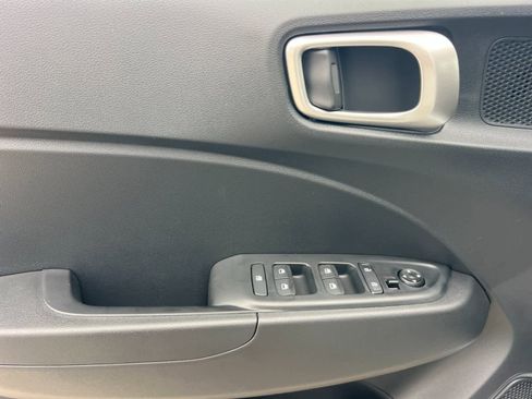 New 2026 Hyundai Venue SE image 12