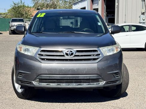 Used 2012 Toyota Highlander FWD image 3
