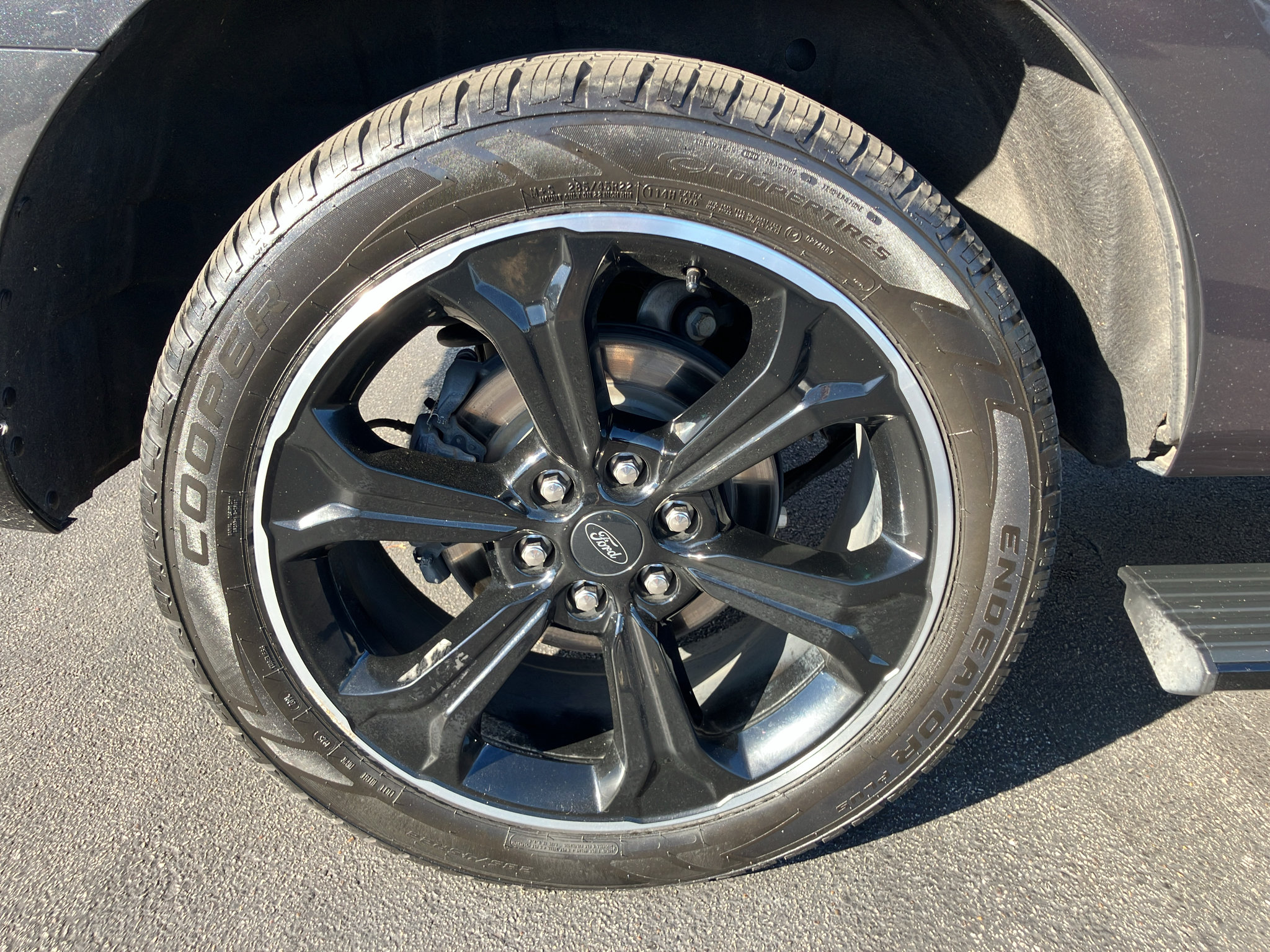 Used 2023 Ford Expedition Limited AWD/4WD image 9