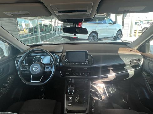 Used 2021 Nissan Rogue S FWD image 13